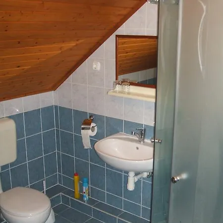 To Vendeghaz Guest house